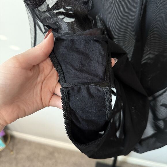 Torrid NWOT Unlined Underwire Bodysuit Embroidered Flames Black Size 3X - Picture 5 of 6